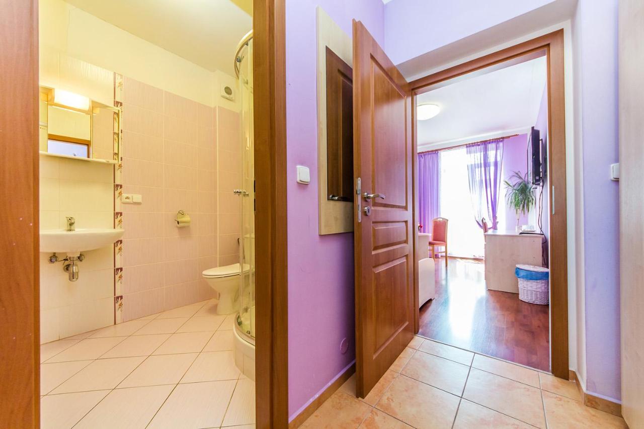 Hotel & Motorest V Udoli Zlateho Potoka Blsany Bagian luar foto